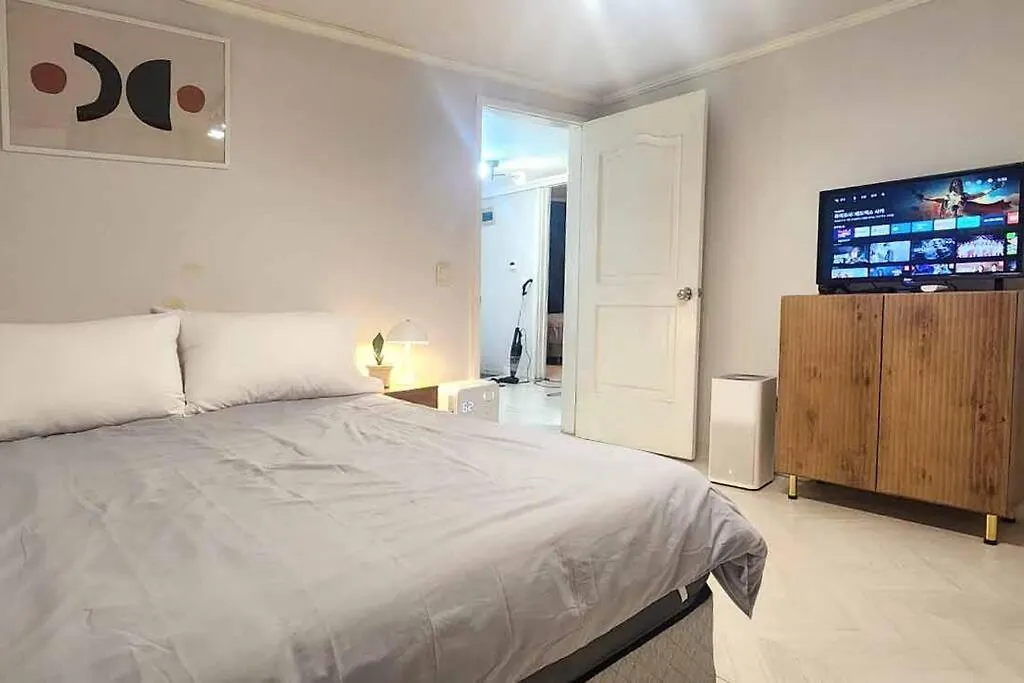 Apartamento B-1 White Linen House Seúl 0*,
