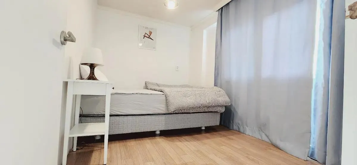 Apartamento B-1 White Linen House Seúl