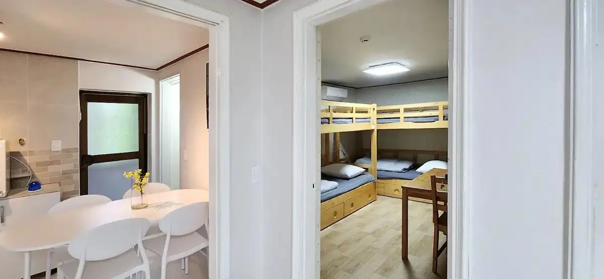 Apartamento B-1 White Linen House Seúl