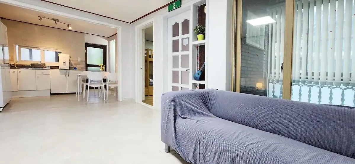 Apartamento B-1 White Linen House Seúl Corea del Sur