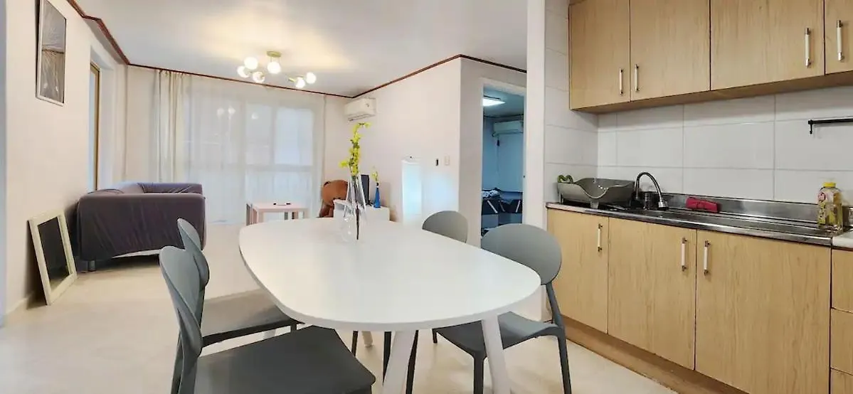 B-1 White Linen House Daire Seul